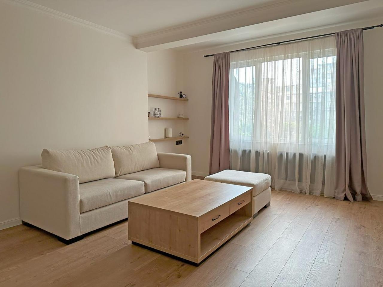 City Center Living In Yerevan Apartment ภายนอก รูปภาพ